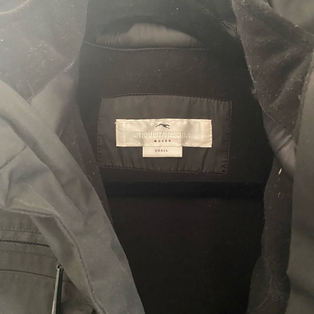 Stylist Jacket - Picture 2 of 3